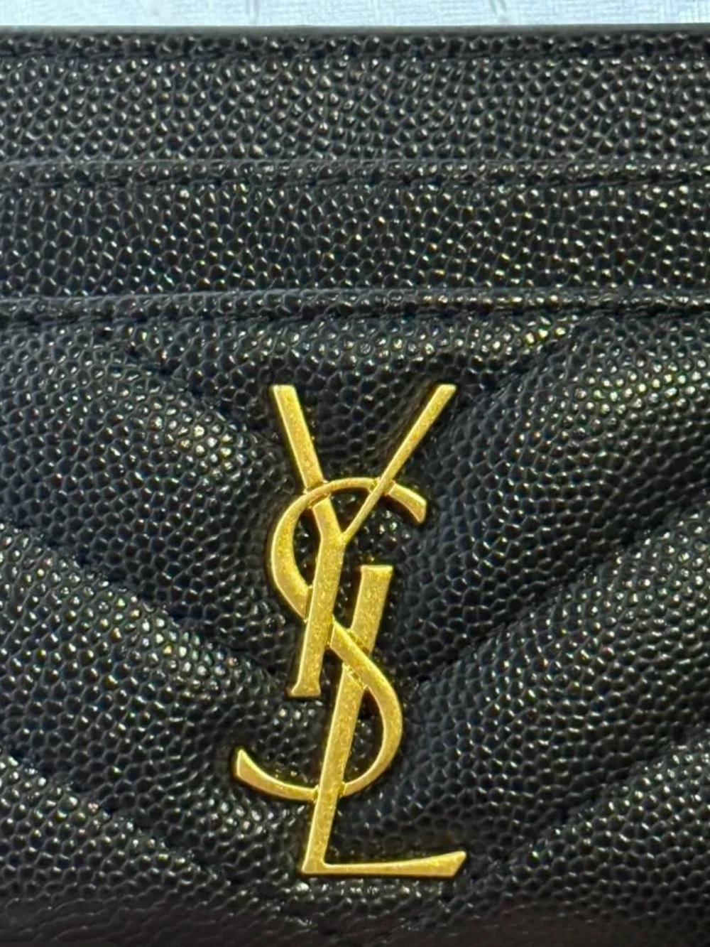 Saint Laurent Black Quilted Leather Card & Key Holder with Gold YSL Emblem - Picture 4 of 9